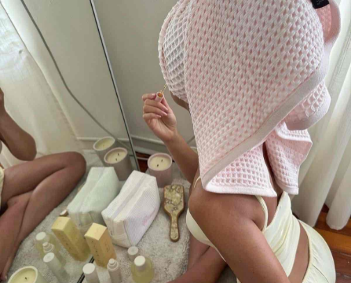 “It girl” products ⭐️ cover photo collage