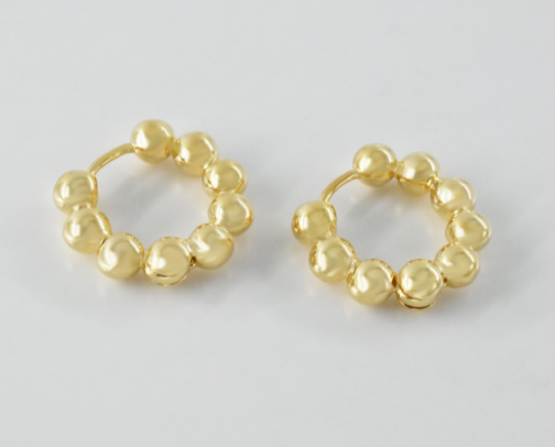 Simple jewellery for fall cover photo collage