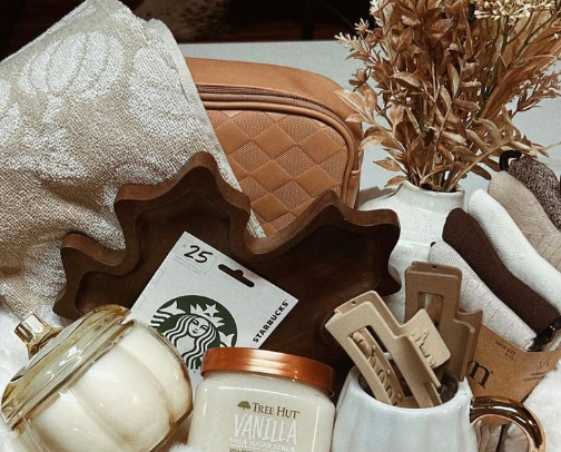 ✨️ My Gifts ideas for every Holiday Season✨️ cover photo collage