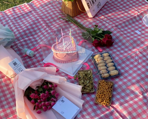 Top Picnic Essentials for Summer cover photo collage