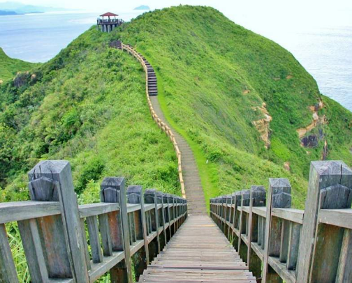 Taipei 3-Day Itinerary: Best Things to Do & Day Trips cover photo collage