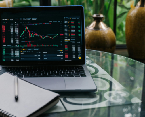 Essential books for traders cover photo collage