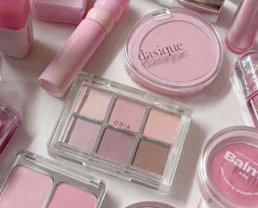 🌸 My K-Beauty Makeup Recos for That Effortless Glow ✨ cover photo collage