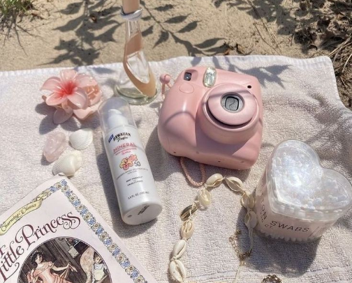 summer must haves✨ cover photo collage