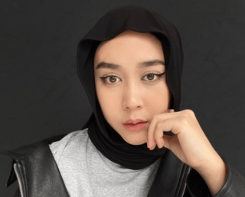 Minimalist Outfit Ideas For Hijabers cover photo collage