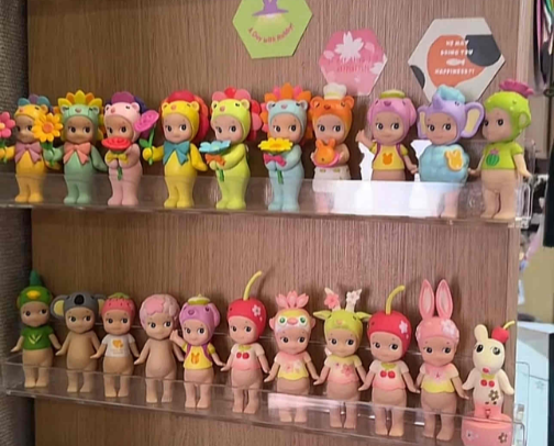 Trinket Displays cover photo collage