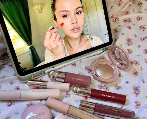Ooh, I love your blush...What did you use? 💗💋 cover photo collage
