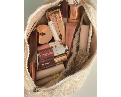 Here is what items are in my makeup bag no matter what! I am a sahm but when I feel the need to do my makeup for the day, you will catch me using all of these! cover photo collage