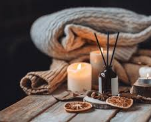 Candle & Scent Recommendation Guide cover photo collage