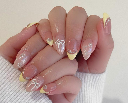 Trendy Press-On Nails That Look Like Salon Nails cover photo collage