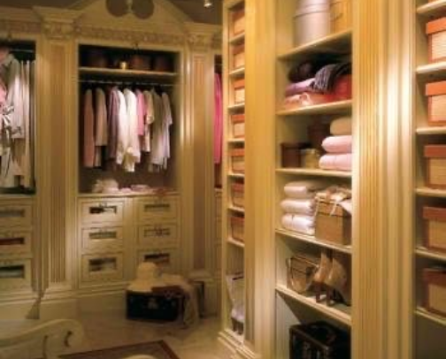 My closet/wishlist 🧵🪡 cover photo collage