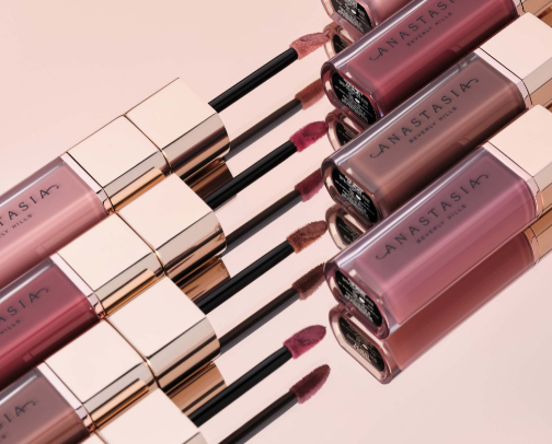 90s Supermodel Grunge: The Essential Starter Kit cover photo collage