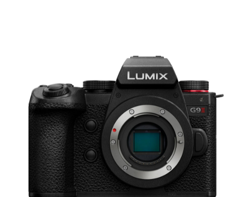 A Weather-Ready Camera Kit for Weekend Trips cover photo collage