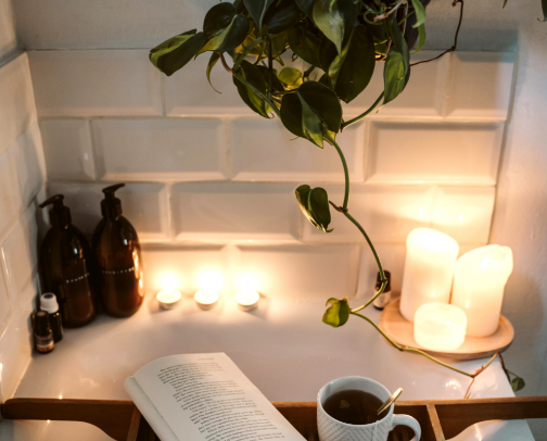 🧘🏾‍♀️Les indispensables de la relaxation : méditation, soins personnels et soulagement du stress cover photo collage