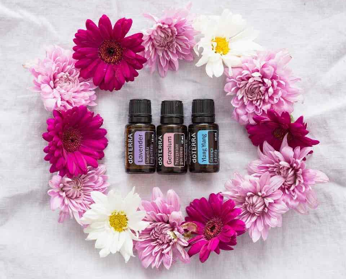 Essential oils cover photo collage