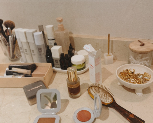 THE Makeup Routine 💄 cover photo collage