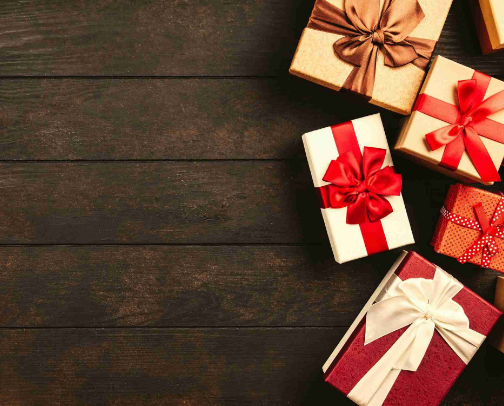Aesthetic Gifts Under €20 cover photo collage