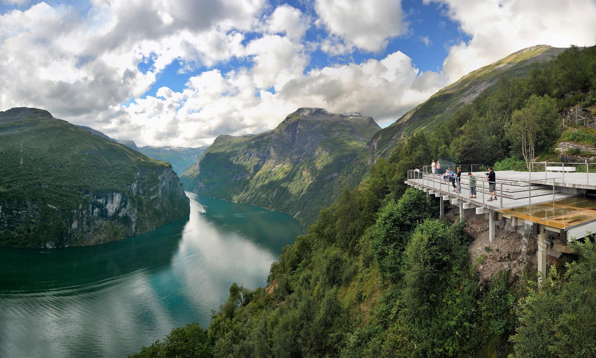 Norway Road Trip: 2 Weeks Itinerary - Places to Visit, Things to Do, Where to Eat & Stay cover photo collage