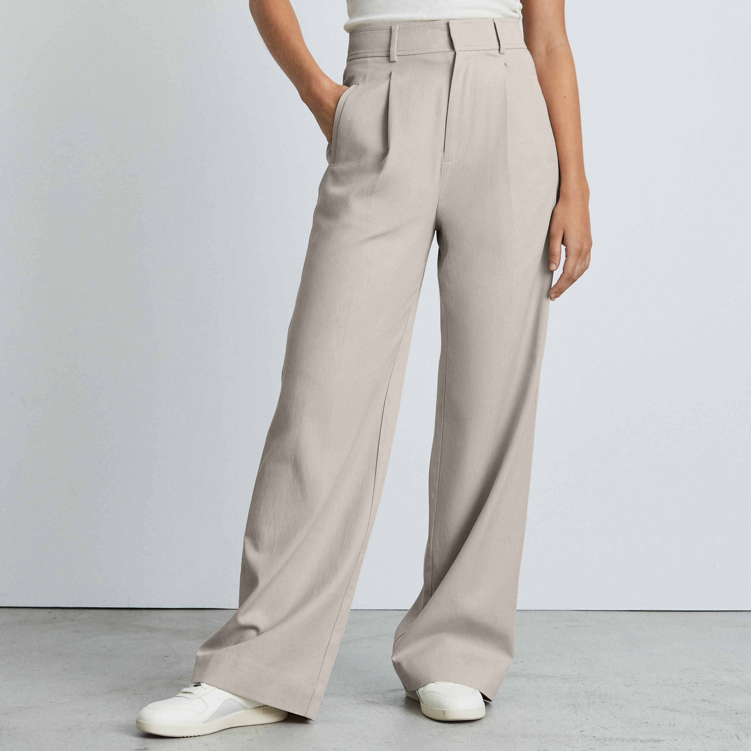 Everlane's Pre-Fall Sale Has All The Fashion Basics I'm Looking For cover photo collage