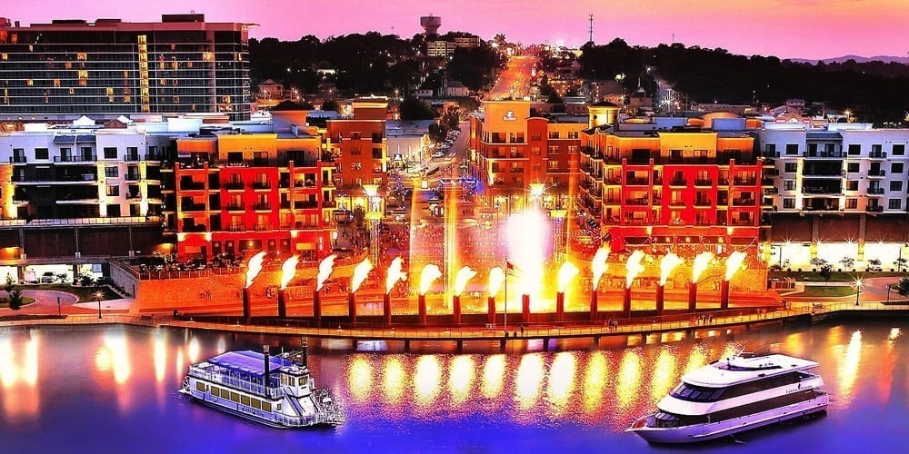 Missouri: Things To Do & Places To See cover photo collage