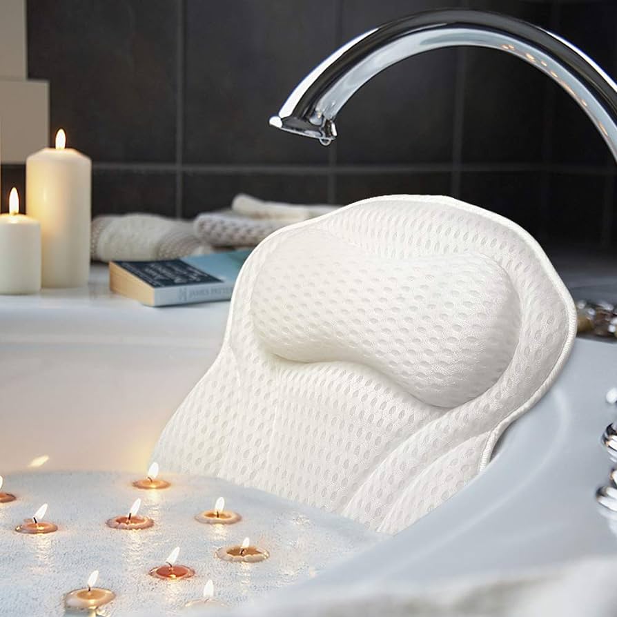 Cosy gift guide for a home body cover photo collage