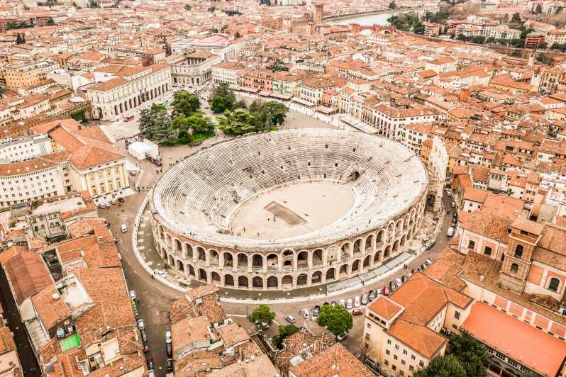Verona: the romantic italian gem between Milan and Venice 🍷 cover photo collage