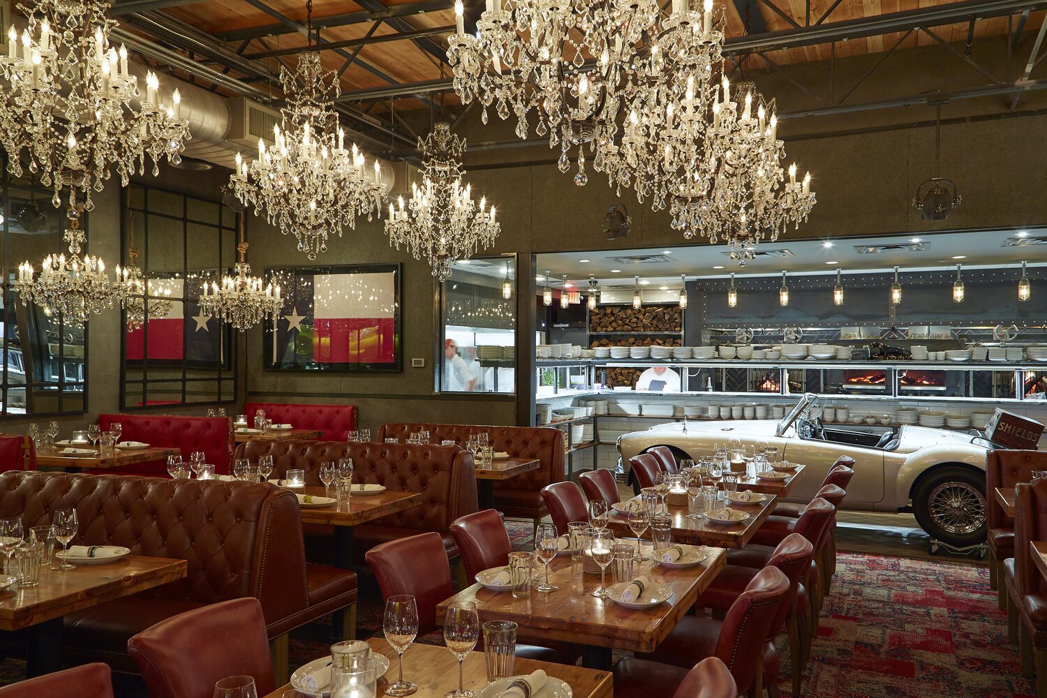 Fun Dallas spots for the whole family, date night, or a weekend trip!  I've been to all these places and love them! cover photo collage