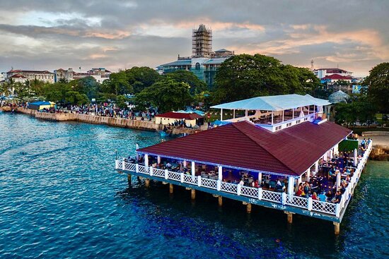 TANZANIA! My fav things to do and see in my fav place! cover photo collage