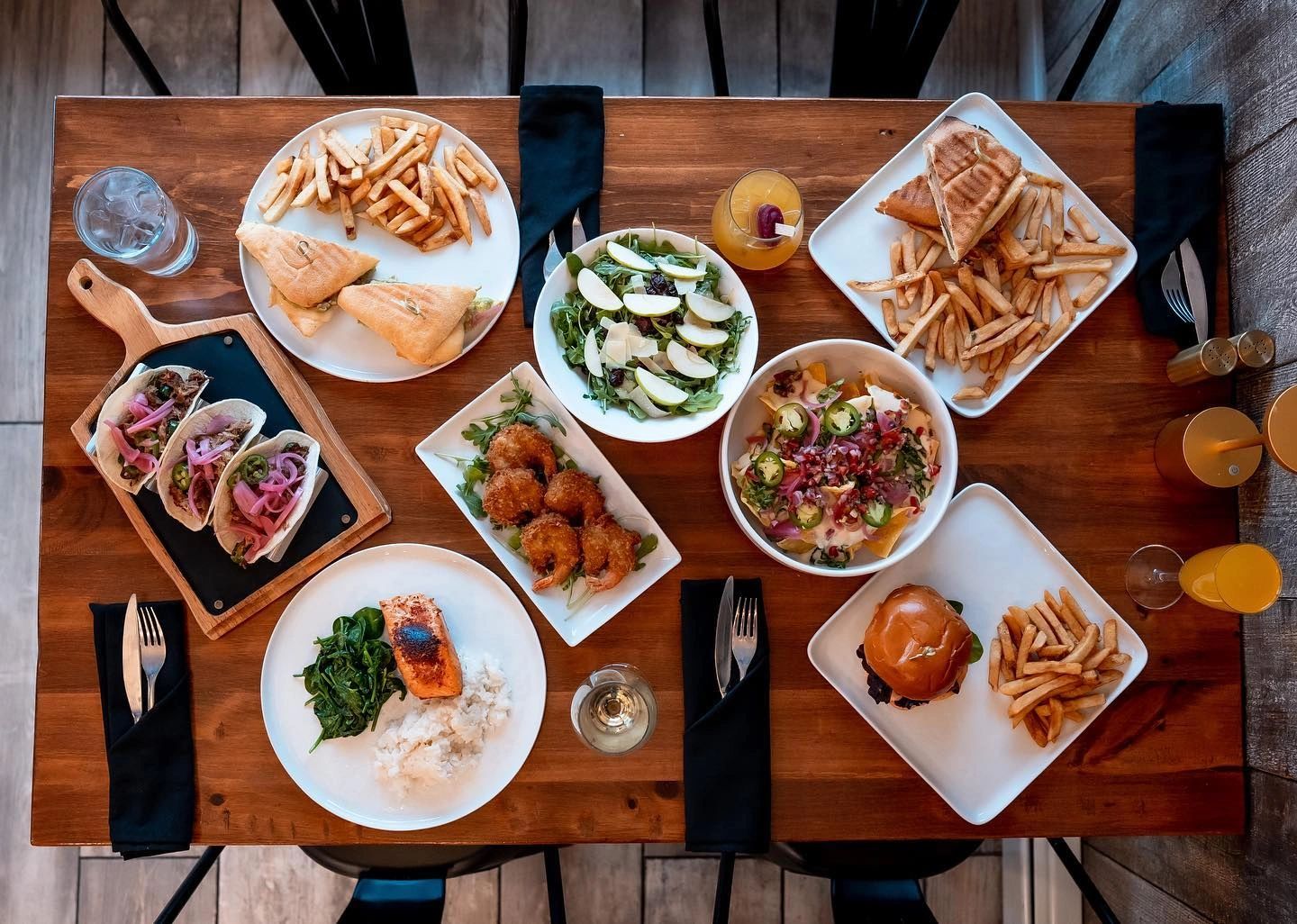 Along the Hudson 🏞️ cover photo collage