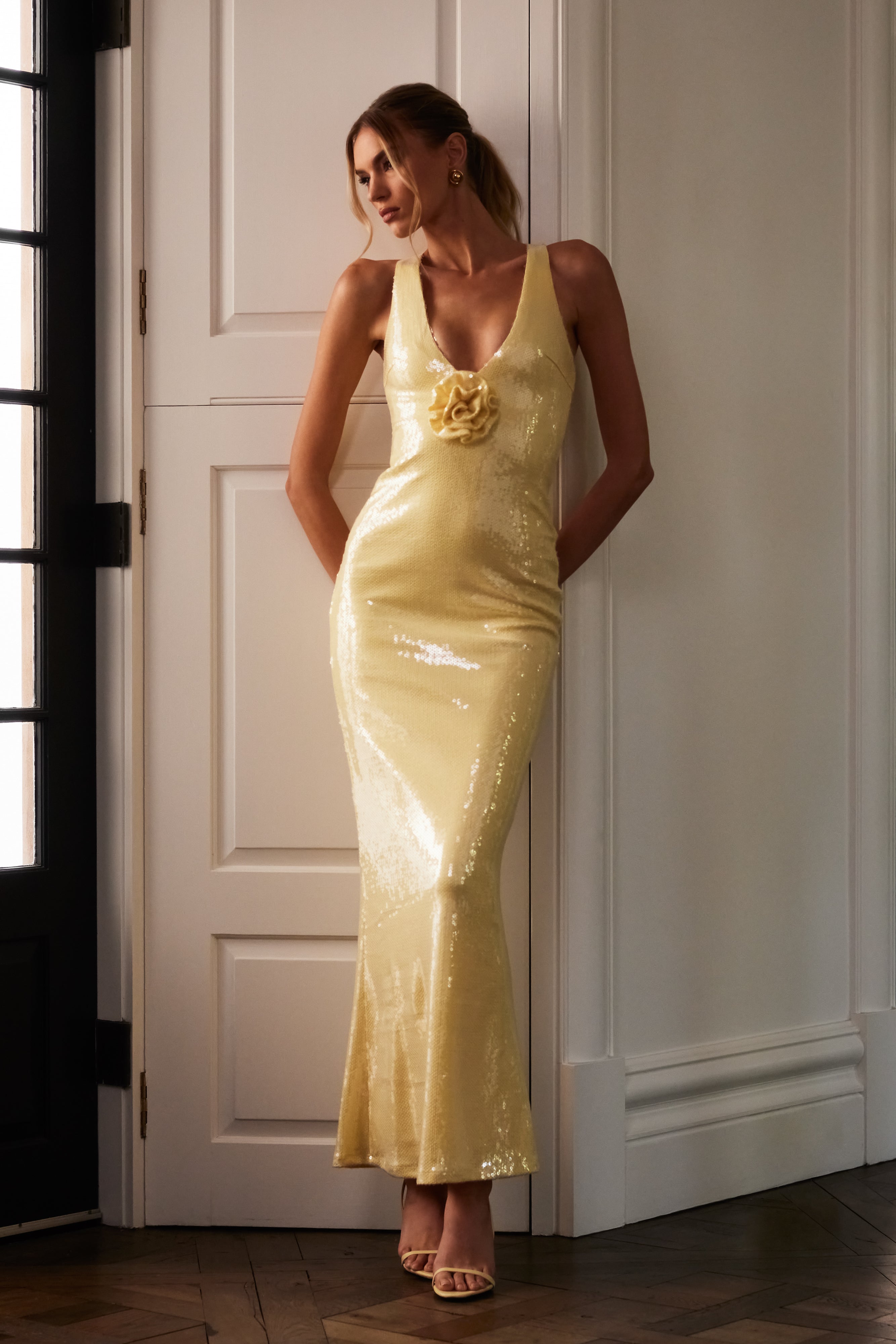knee length dresses for ladies www.Nuroco.com main image 1