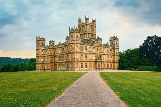 Hampshire, UK - the Perfect Place to Visit cover photo collage