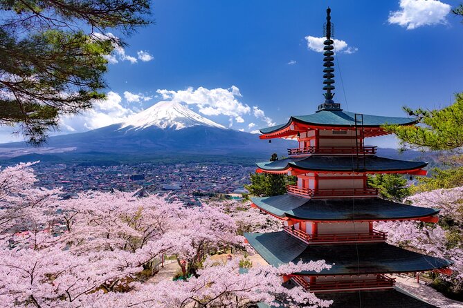 Japan Travel Guide (Tokyo, Kyoto, Yamanouchi) cover photo collage