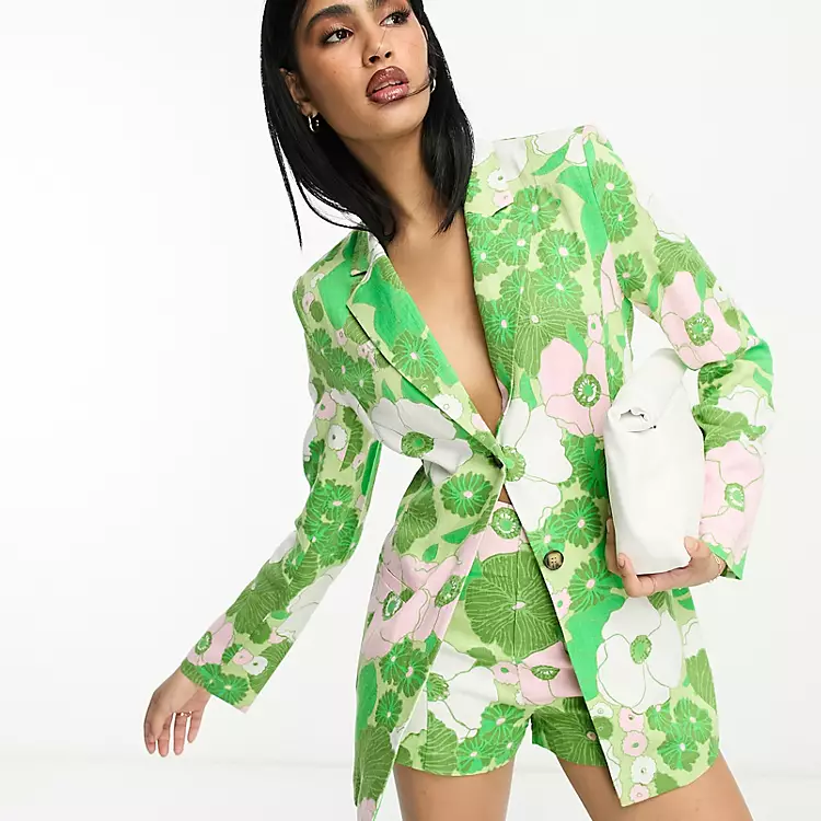 Let's assemble outfits together- simple pieces, endless options (for more than one season) cover photo collage