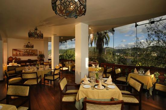 Romantic Spots in Cuenca, Ecuador cover photo collage