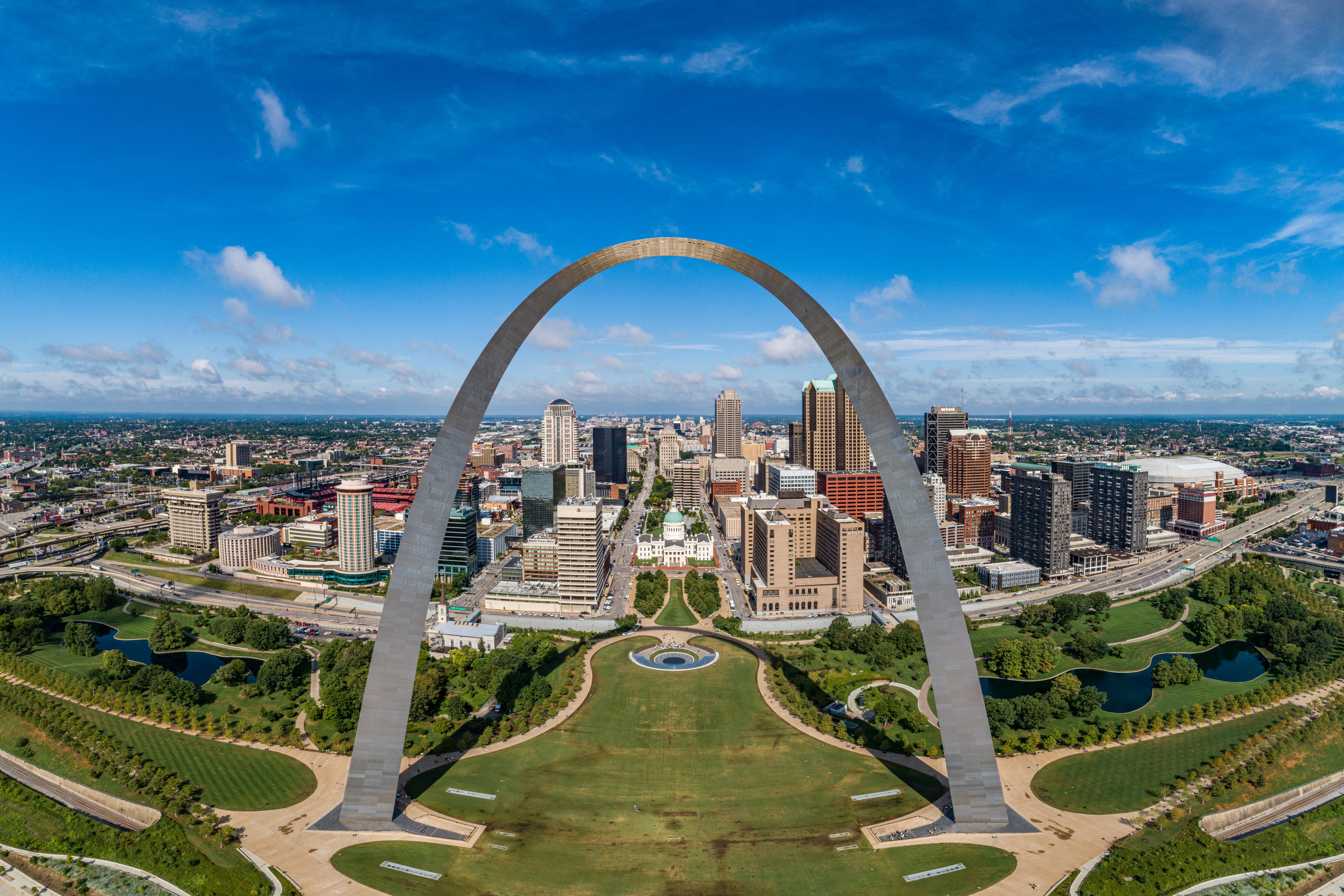 City Guide: St Louis, MO cover photo collage