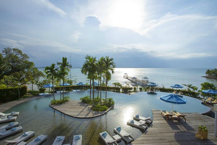 What To Do in Batam, Riau Islands, Indonesia cover photo collage