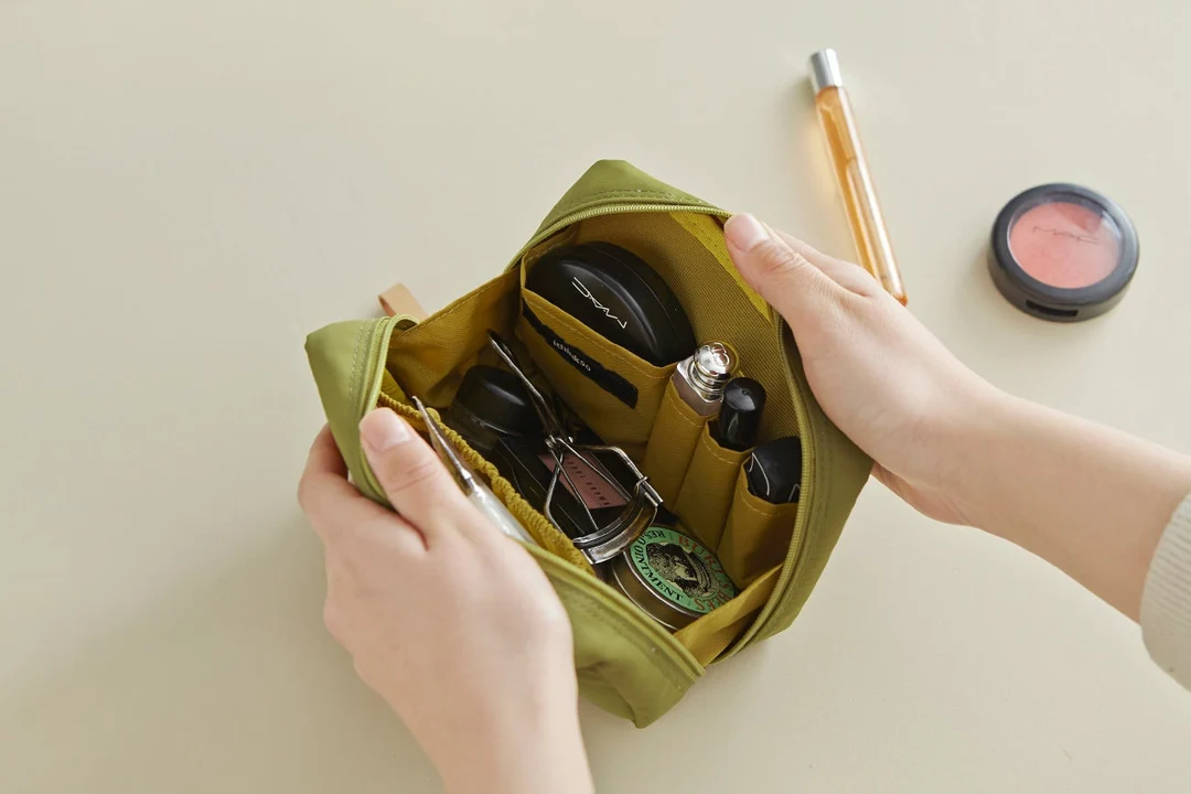 what's in my bag? purse goodies for the auDHD gorls cover photo collage