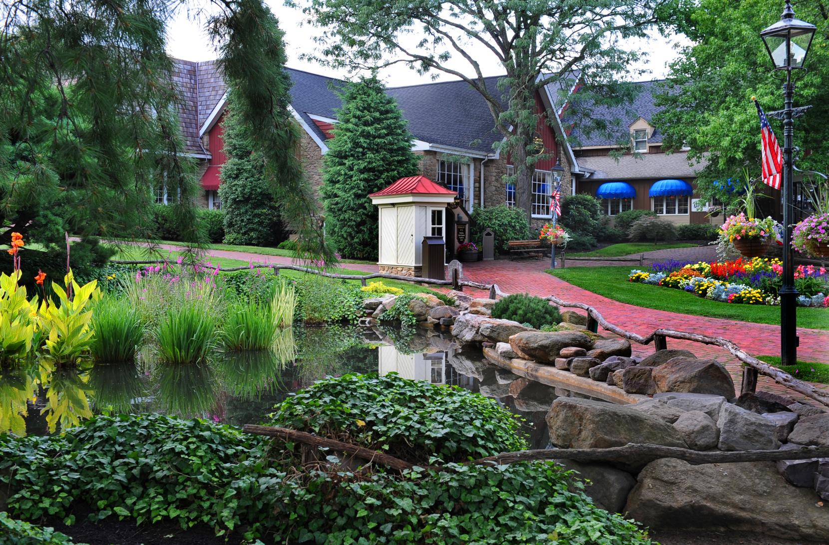 Weekending in Bucks County, PA 🚂 cover photo collage