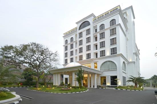 Rekomendasi Hotel di Bogor cover photo collage