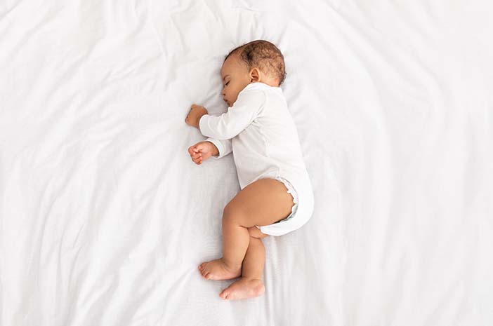 Atasi Pilek Bayi tanpa Obat 👶 cover photo collage