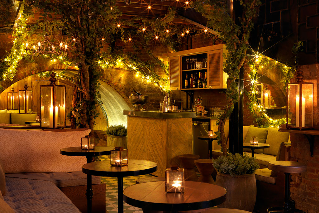 Solo Autumnal Days out In London Worth Visiting cover photo collage