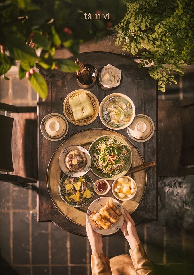 Restaurants you must try in Vietnam - Foodies Certified 🍜🍣 cover photo collage