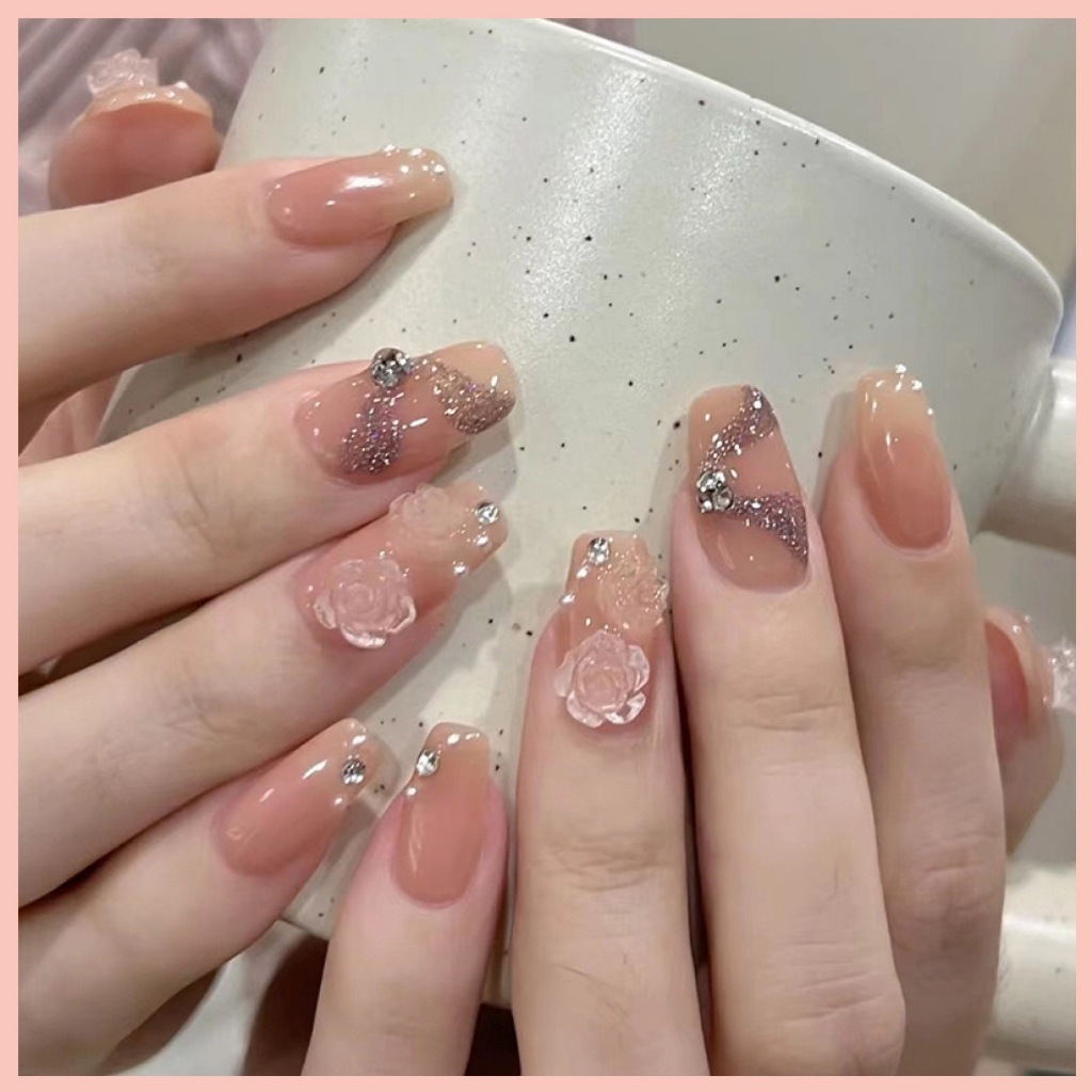 Rekomendasi Nail Art cantik tanpa perlu ke salon cover photo collage