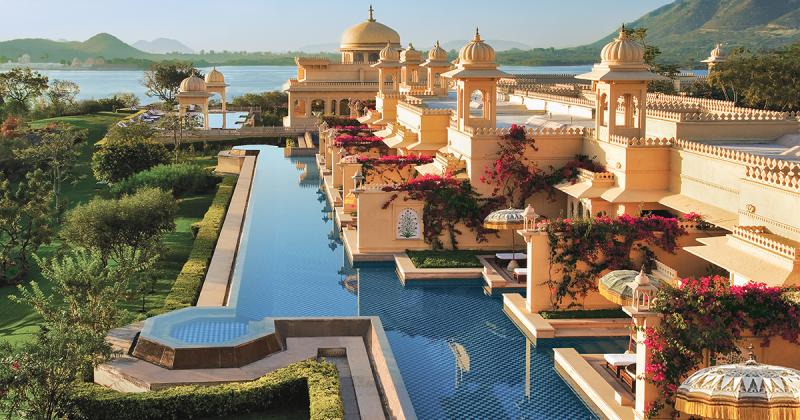 Must have apps for exploring Southeast Asia 🙌 cover photo collage