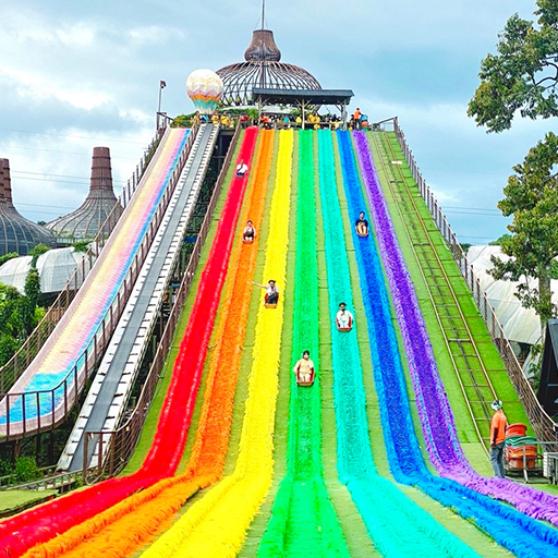 Rekomendasi Destinasi Menyenangkan di Jawa Tengah, Indonesia cover photo collage