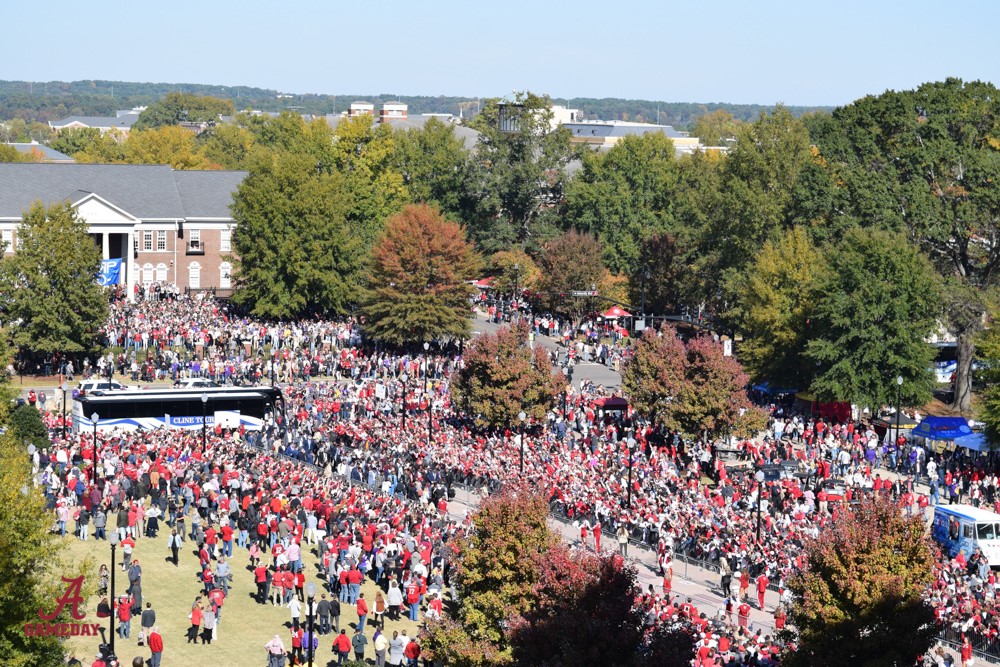 Bama gamedays: what to wear, where to go and how to party! cover photo collage