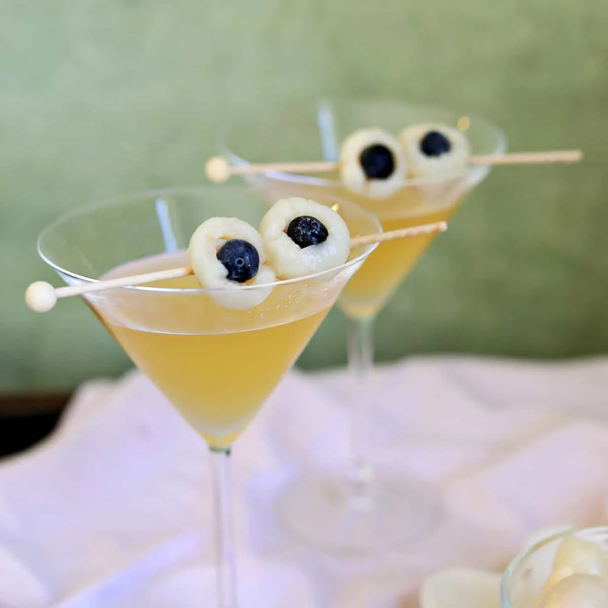 18 Spooky-Good Halloween Themed Cocktails cover photo collage