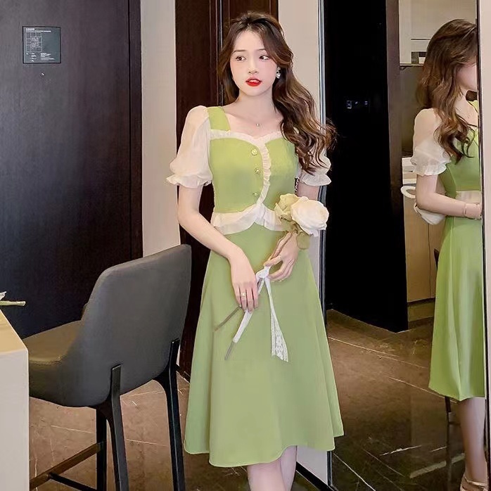Gaya Simpel dan Anggun: Dress Korea yang Bikin Kamu Tampil Memukau! cover photo collage