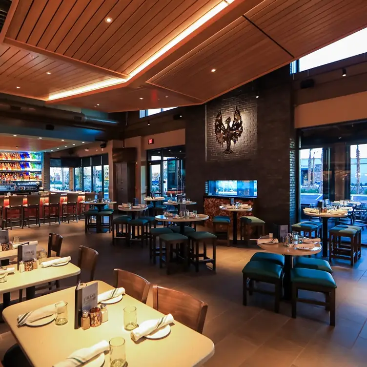 Restaurants around Okc that are family friendly cover photo collage