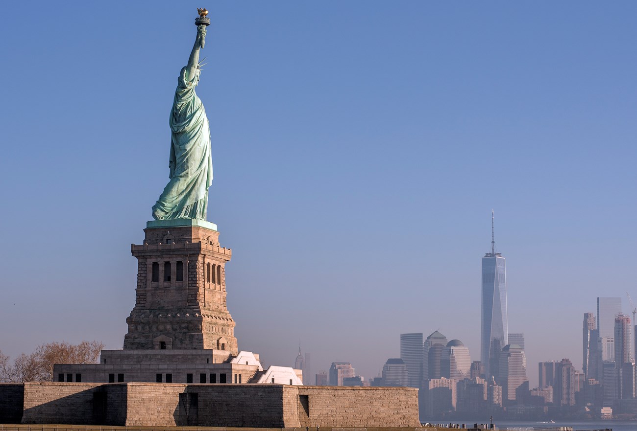 My Favorite NYC Tourist Attractions (As A Native NY-er) cover photo collage